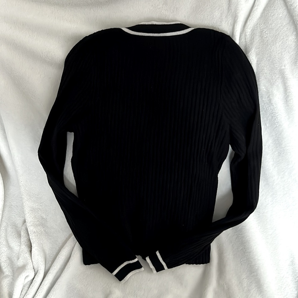 Express Black Ribbed Contrast Tipped Faux Button Sweater - Picture 4 of 4